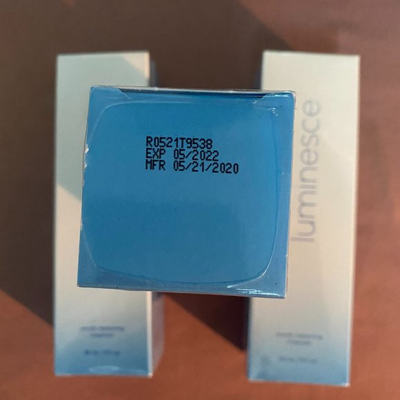 Luminesce Youth Restoring Cleanser 3oz  $22 for 2 nos Expy 05/2022 - Picture 3 of 3